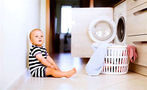 como lavar roupa de bebe-4
